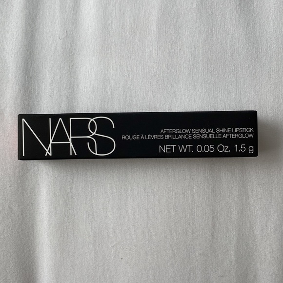 🎉 HOST PICK 🎉 ❤️ NARS Lipstick - Shade (Turned On) - Full Size - Picture 8 of 9